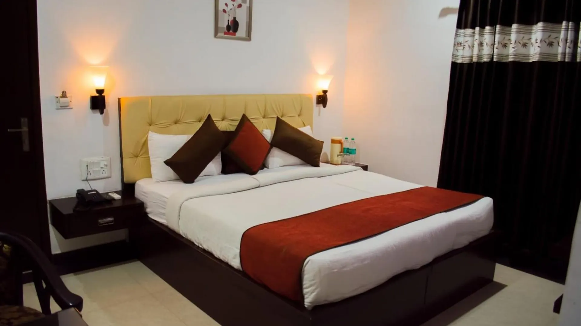 Agra Hotel #Samovar Tajganj Premium Near Taj Mahal - A Premium Hotel In Agra
